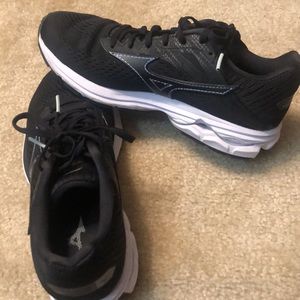 Mizuno Wave Rider 23
